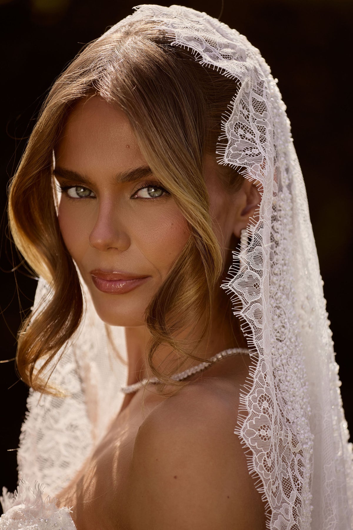 Bella Rose Veil